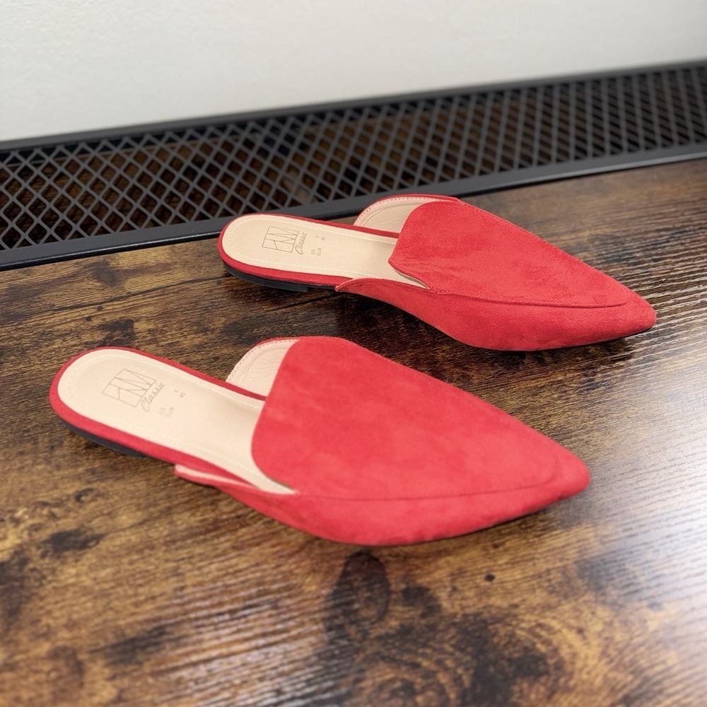 FM Classic Red Faux Suede Pointed Toe Mule Flats Womens Size 9 Slip On Loafers